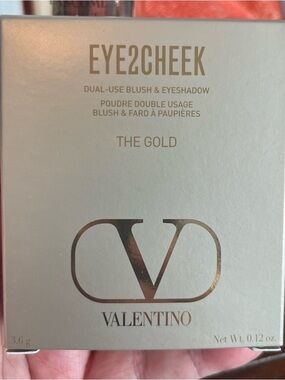 Valentino Eye2Cheek Dual-Use Blush & Eyeshadow — Gold